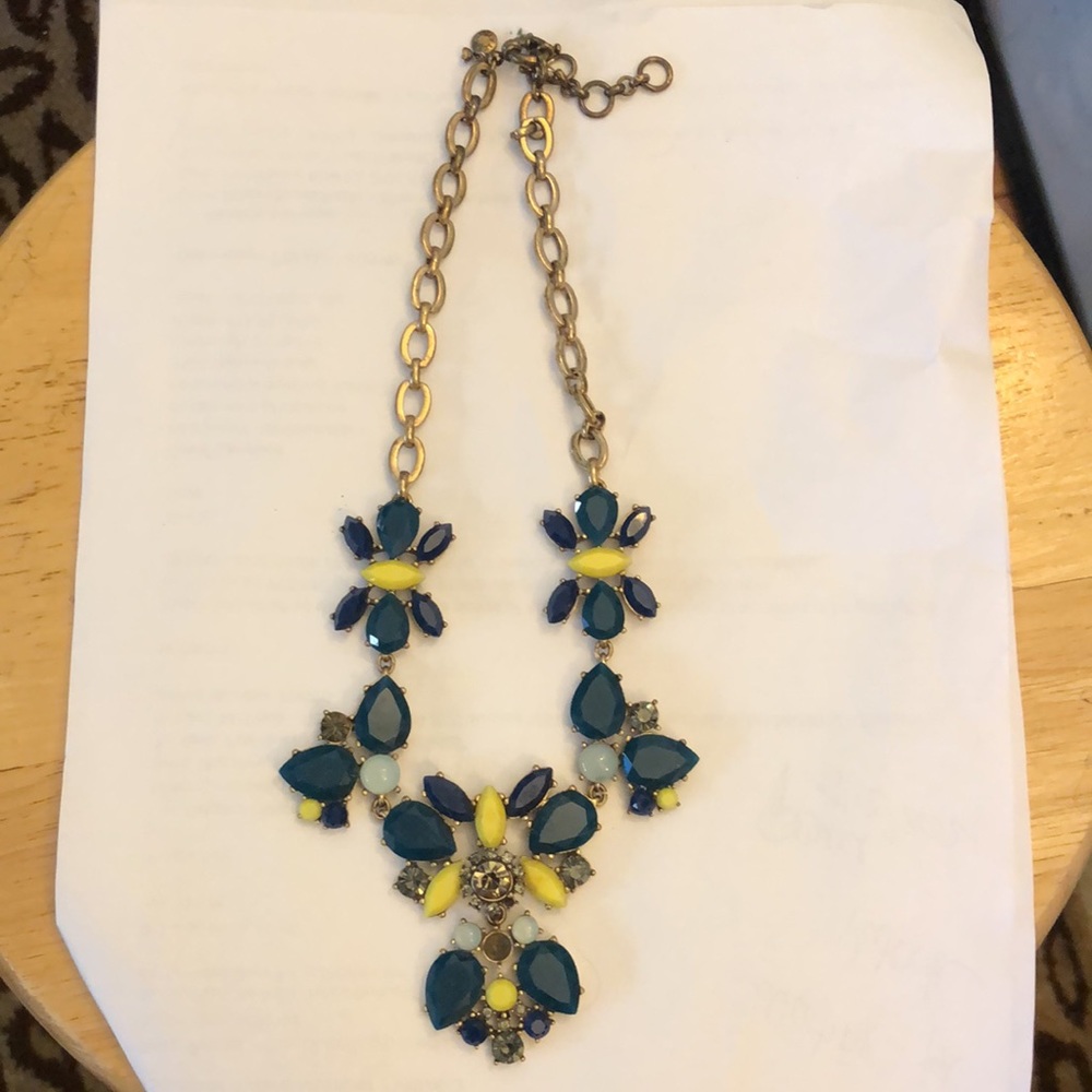 Beautiful color accent necklace